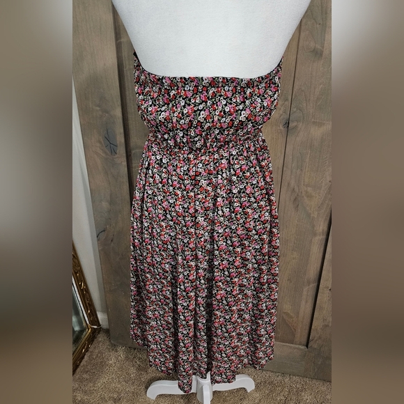 KIMCHI BLUE Ditsy Floral Strapless Sundress In Pink/red Multi. Size S - Picture 4 of 14